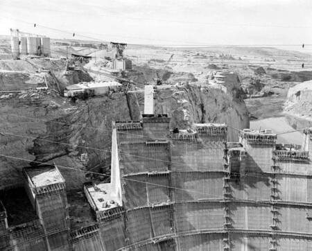 Glen Canyon Dam under construction