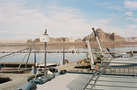 Floating dock at Lake Powell Resort