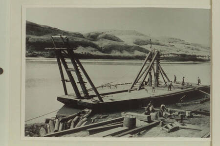 Stanton's Dredge under construction