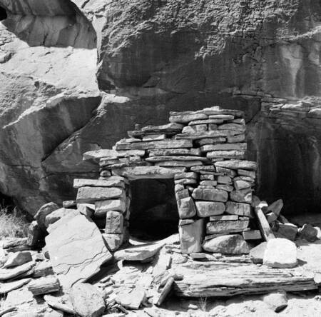 Dwelling in Wishbone Canyon
